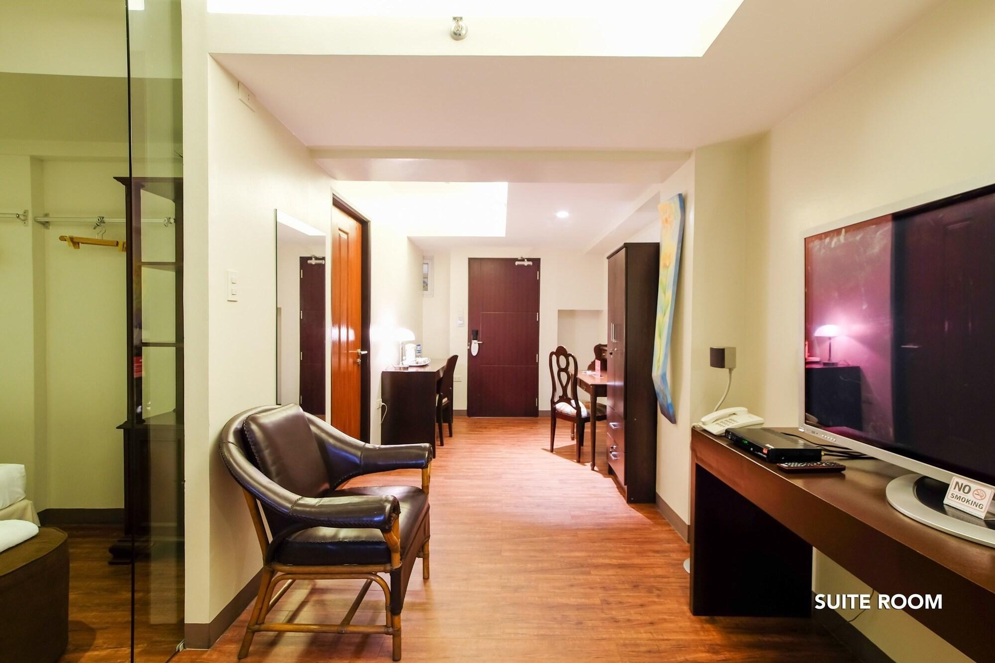 Myspace Hotel @Bgc Pasig City Exterior foto