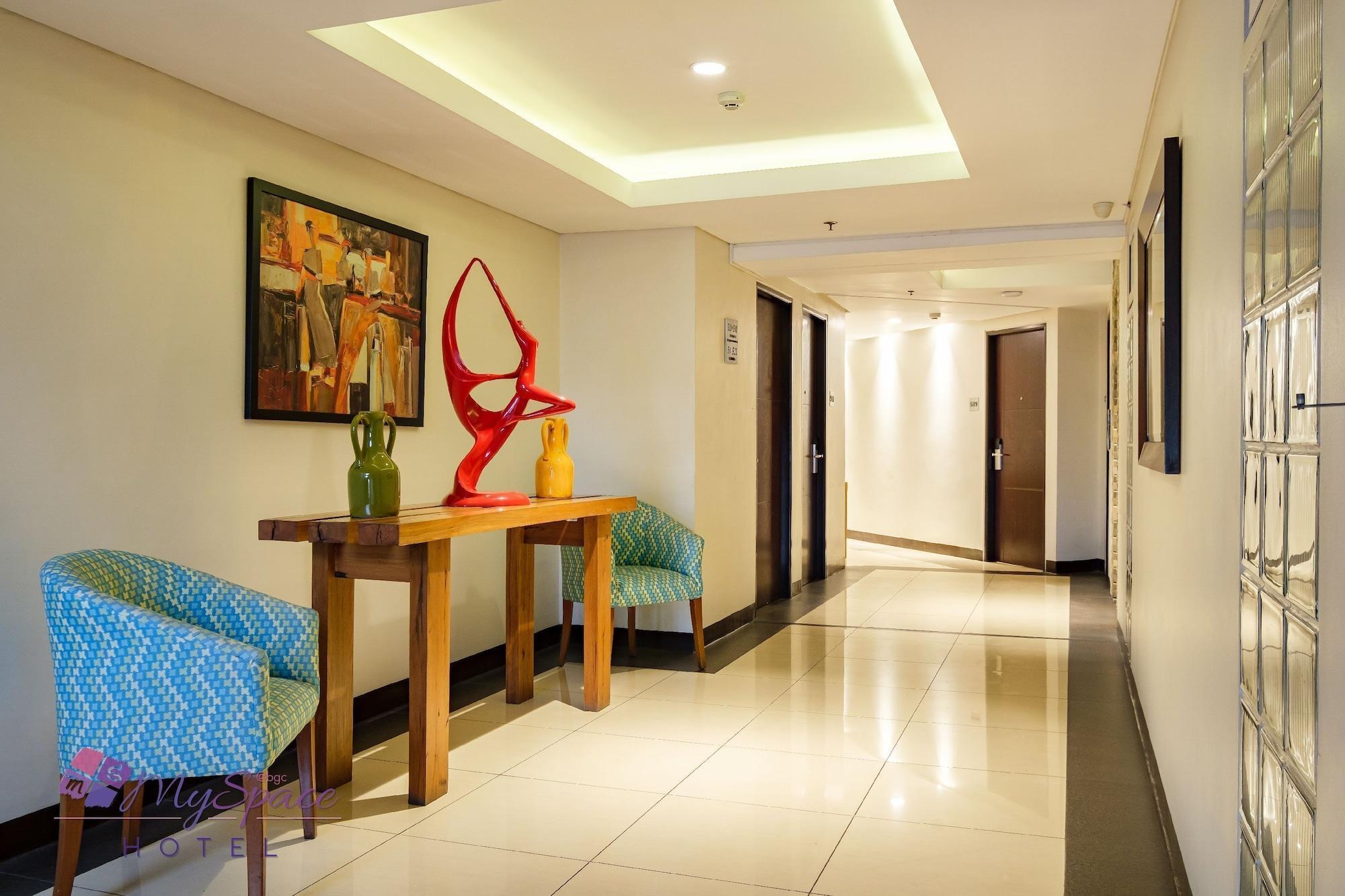 Myspace Hotel @Bgc Pasig City Exterior foto