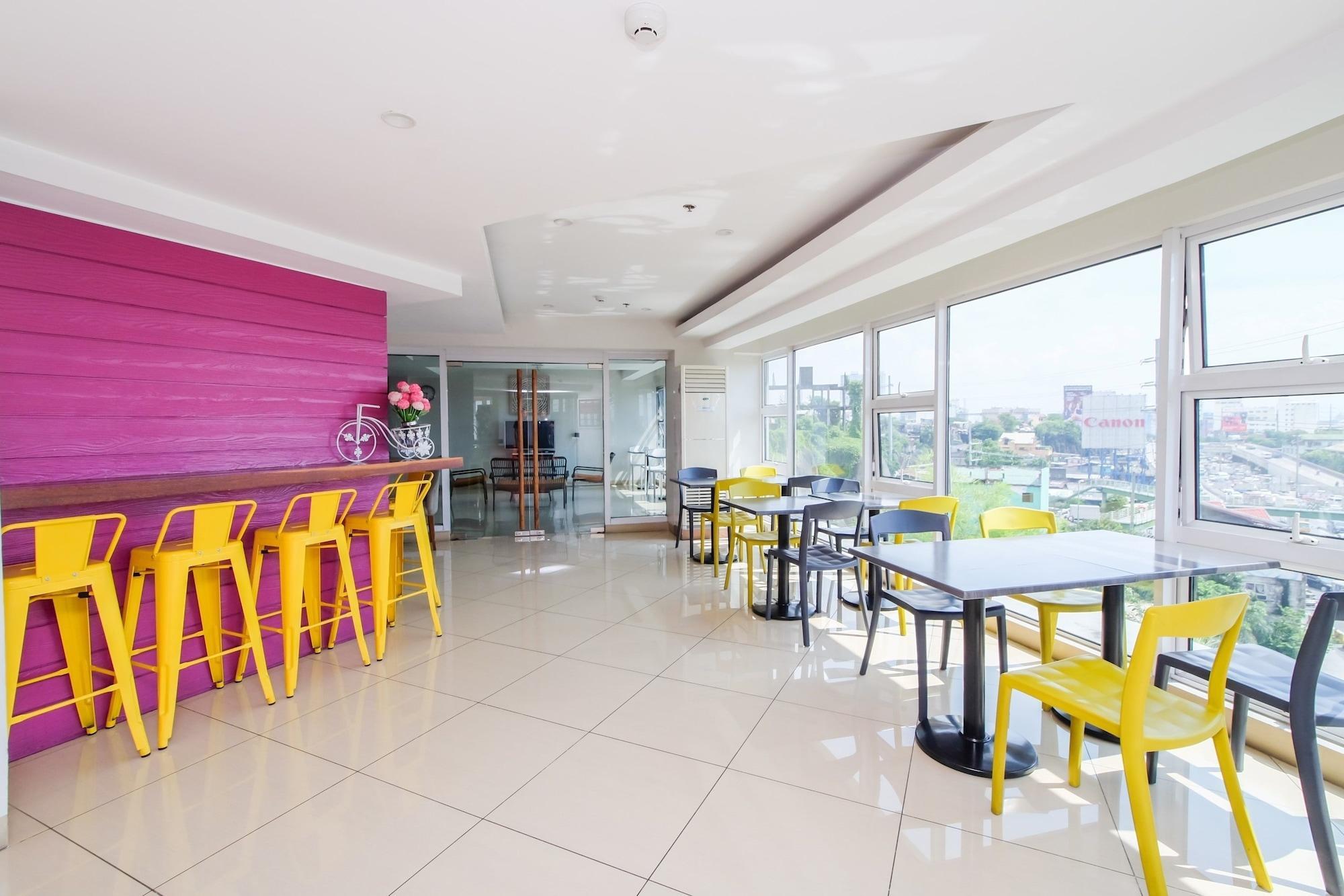 Myspace Hotel @Bgc Pasig City Exterior foto