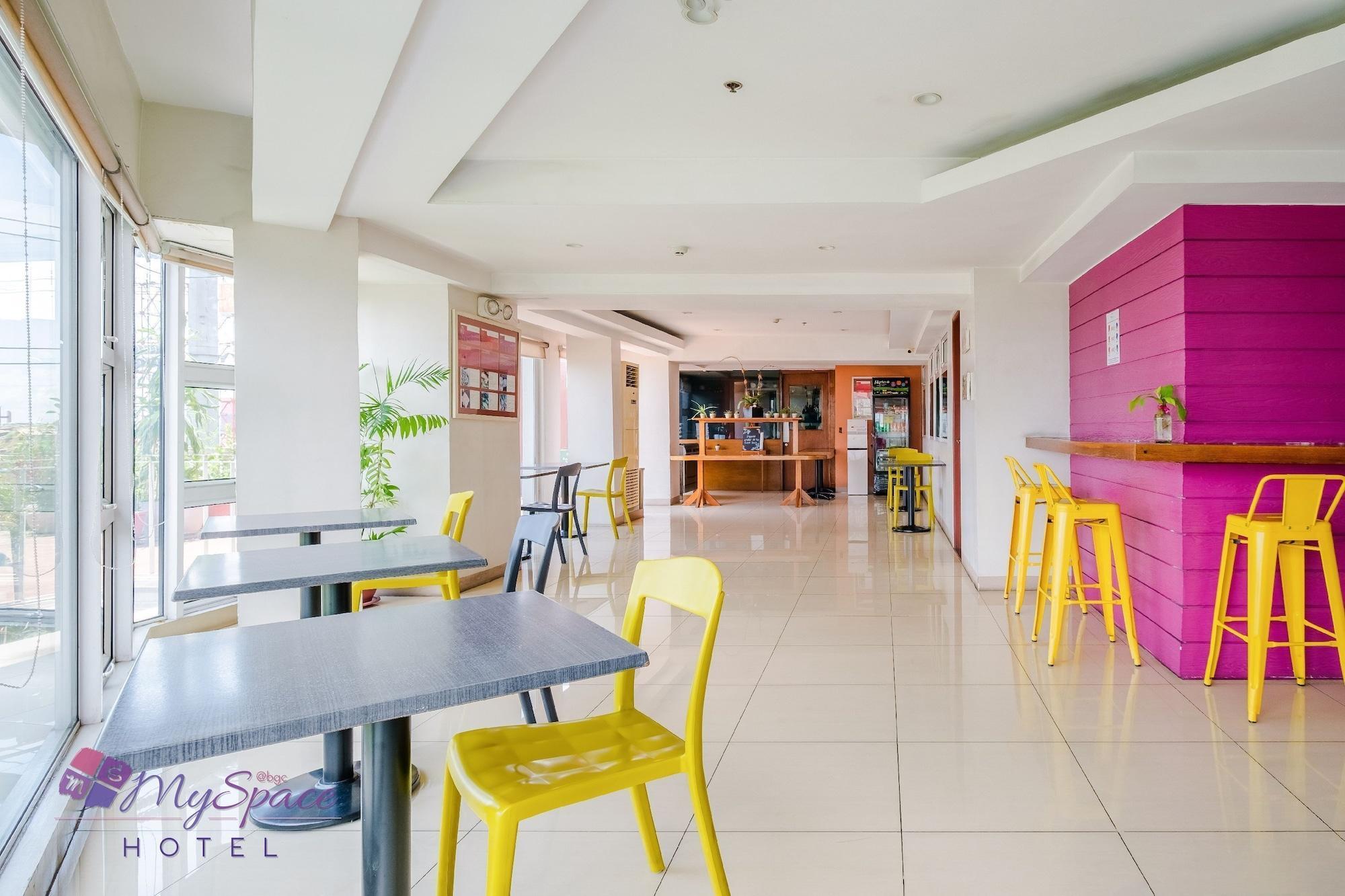 Myspace Hotel @Bgc Pasig City Exterior foto